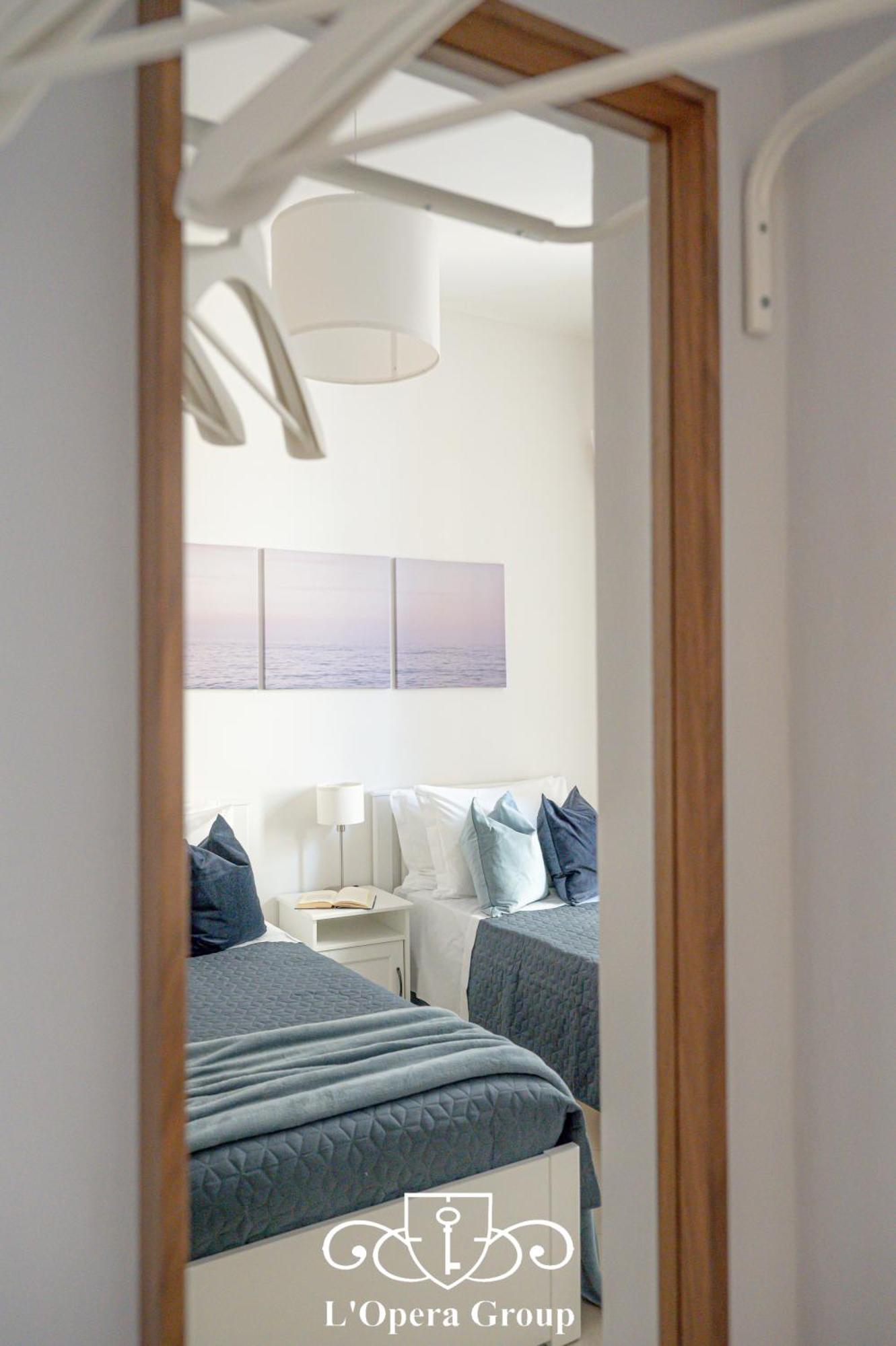 Mare E Teatro Apartment - L'Opera Group ลาสเปเซีย ภายนอก รูปภาพ
